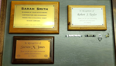 Custom engraved recognition plaques, service awards, Engraver's Den