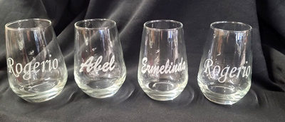 Custom engraved glassware, Engraver's Den