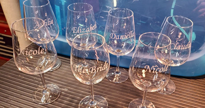 Custom engraved glassware, Engraver's Den